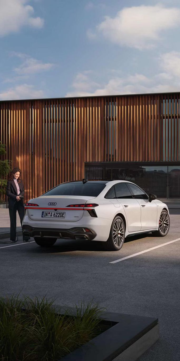 Audi A6 Limousine e-hybrid vista lateral traseira