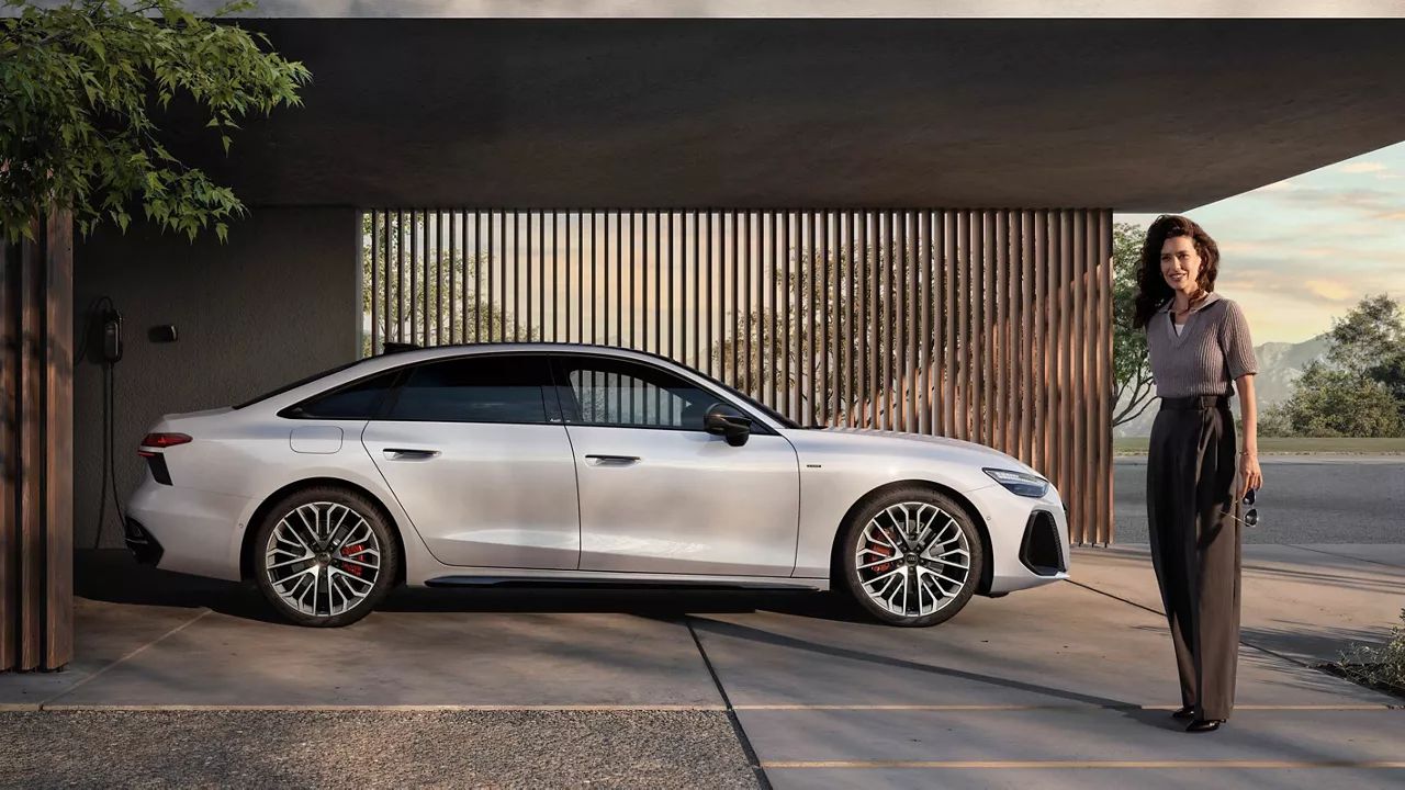 Audi A6 Limousine e-hybrid vista lateral estacionado
