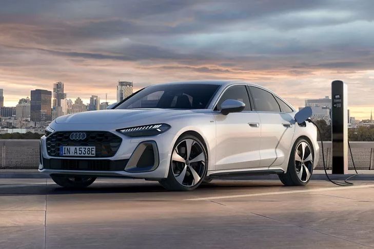 Modellbild Audi A5 Limousine e-hybrid 