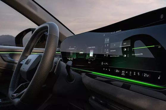 Audi A6 Avant e-hybrid ecrã panorâmico