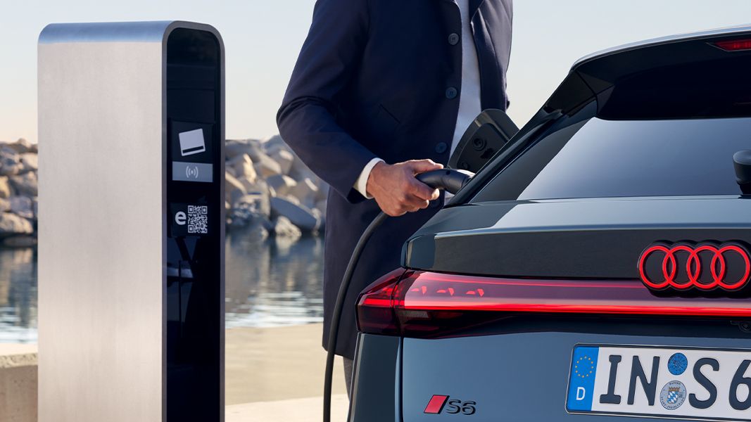 Audi a carregar