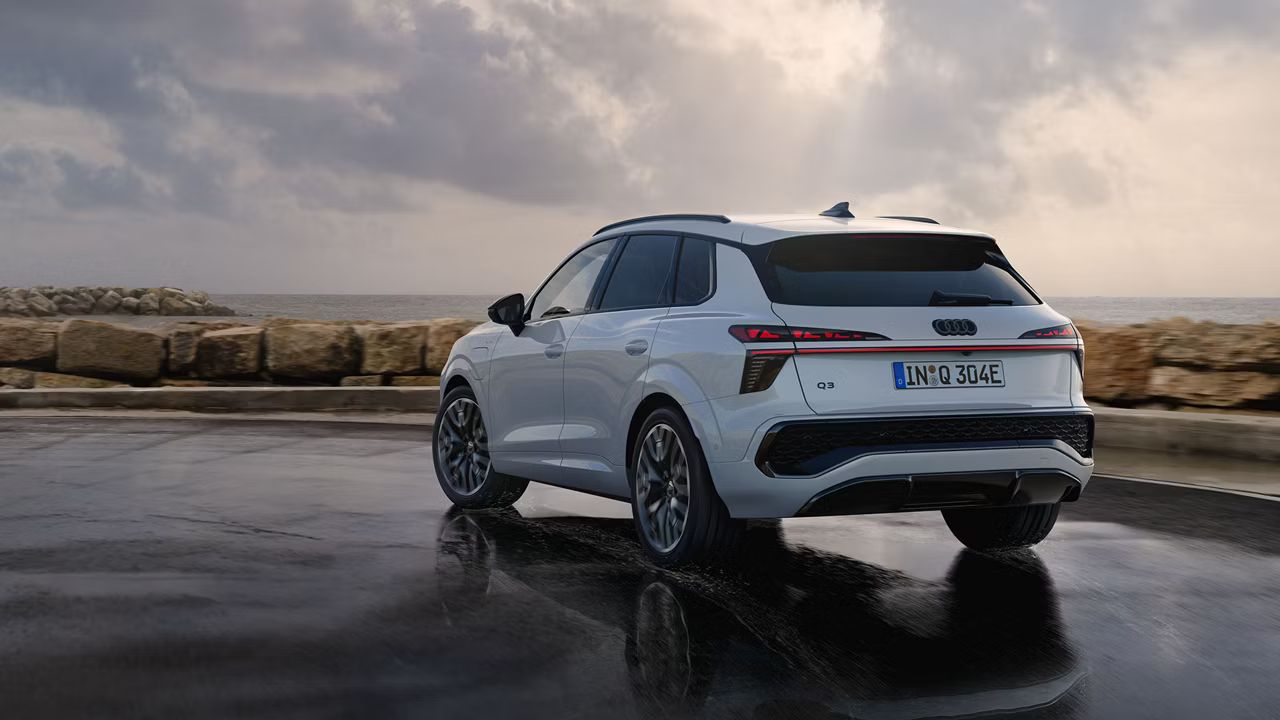 Audi Q3 SUV e-hybrid vista traseira