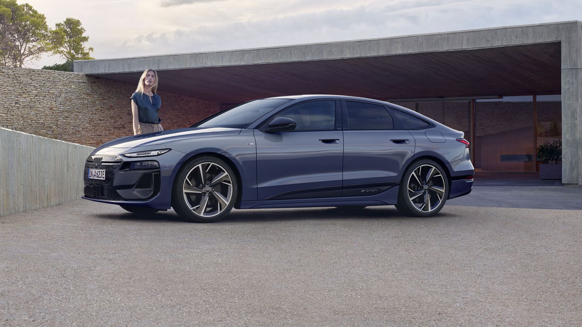 Seitenansicht des Audi A6 Sportback e-tron