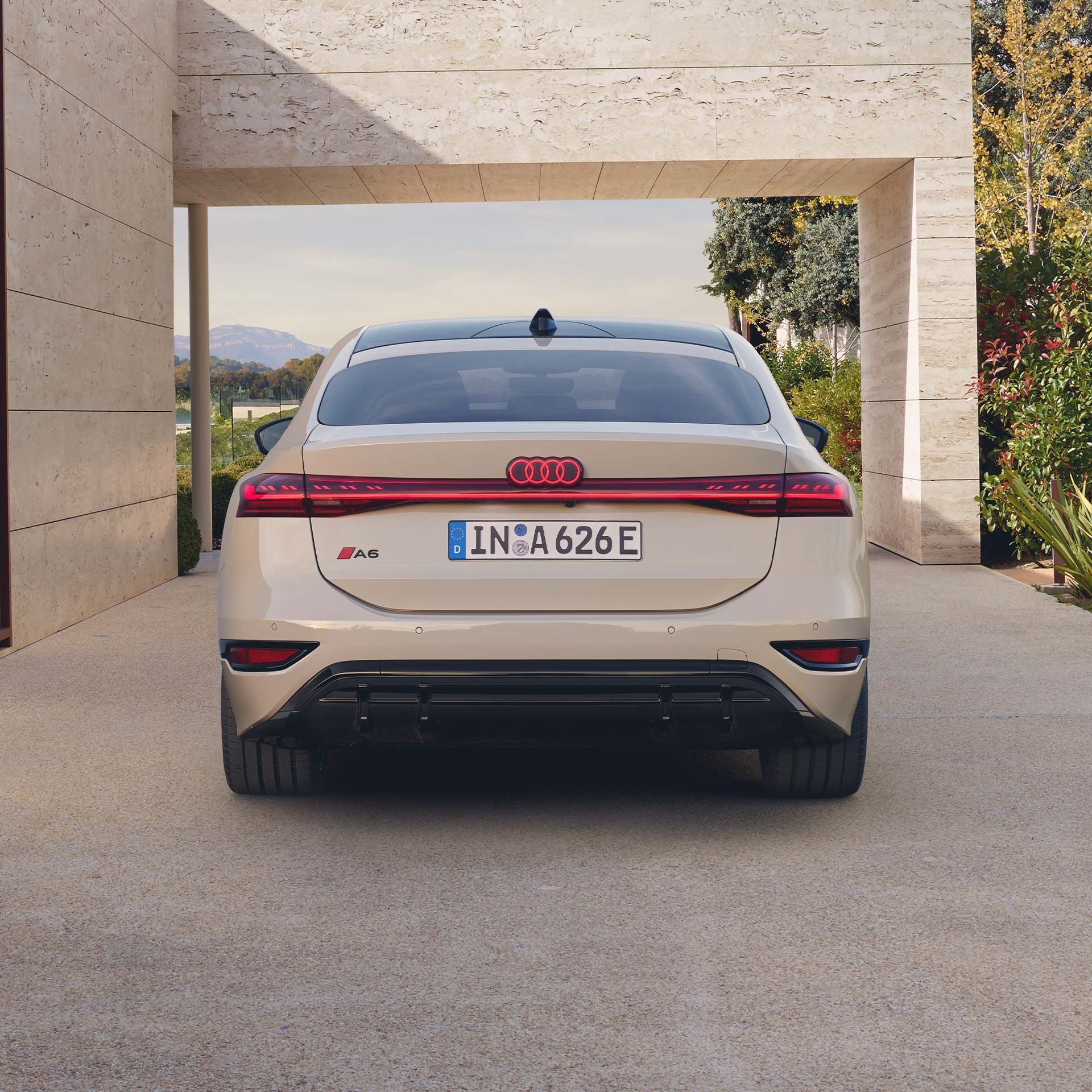 Audi A6 Sportback e-tron vista traseira