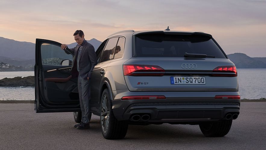 Audi SQ7 vista traseira
