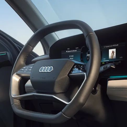 Audi RS3 Sportback volante e cockpit