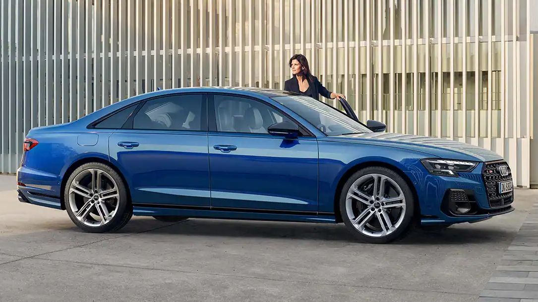 Audi S8 vista lateral